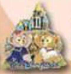 Walt Disney World — Duffy and ShellieMay at Cinderella Castle