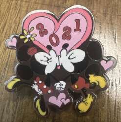 Mickey and Minnie Kiss 2021