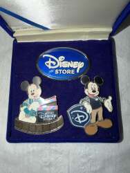Pin boxed set for Disney Store 25th Anniversary featuring Mickey.