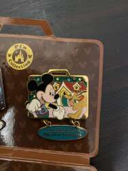 Toontown — Mickey and Pluto