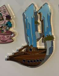 119769 - Disneyland Resort 70th Anniversary Celebration - Disneyland 11-pin Box Set - Disneyland Resort alternate image
