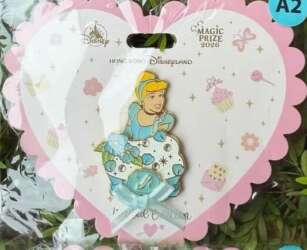 Cinderella Cupcake with Bow - Princess ”A” Reward