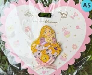 Rapunzel Cupcake with Bow - Princess ”A” Reward