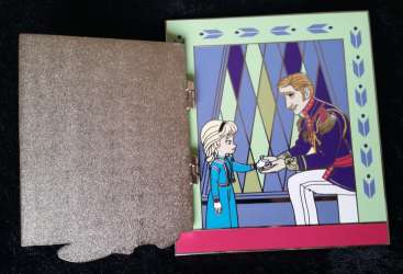 3093 - Let It Snow - Young Anna and Young Elsa - Disneyland Resort Paris alternate image