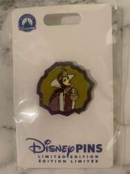 118622 - Selfridges Exclusive - Evil Queen - Disney Store UK alternate image