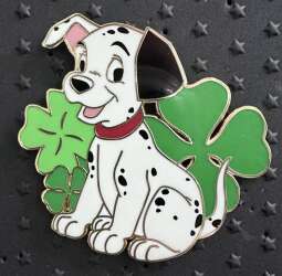49551 - Characters with Flowers - Lucky with shamrocks - Disneyland Resort Paris alternate image