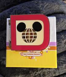 WDW Hinged "D" jumbo