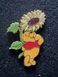 12933 - Winnie the Pooh - Winnie the Pooh Under a Sunflower - Walt Disney World alternate image