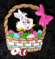 13690 - Easter 2015 - White Rabbit - Walt Disney Imagineering alternate image