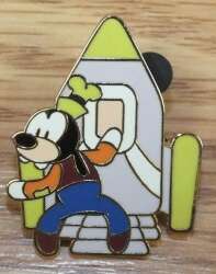 14005 - Flexible Characters - Goofy at Rocket to the Moon Only alternate image