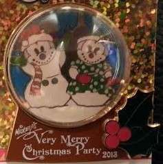 Mickey&#039;s Very Merry Christmas Party (MVMCP) 2013 - Mickey and Minnie Snow Globe - WDW
