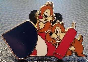 Disney&#039;s Americana Deluxe Starter Set 2005 - Chip and Dale Firecraker - MLT