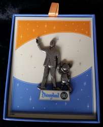 11354 - Disneyland Resort: Diamond Celebration (60th Anniversary) - Sculpted Partners Statue - Jumbo - Disneyland Resort alternate image