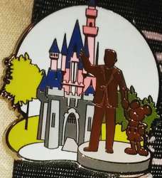 4670 - Happiest Place on Earth Retro Mystery Collection - Castle and Walt and Mickey Partners Statue - Disneyland Resort alternate image