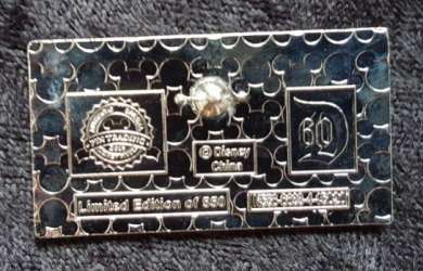 11003 - Disneyland 60th Anniversary Castle Puzzle Mystery Collection - Dumbo - Disneyland Resort alternate image