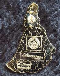 'Princess Series - Aurora Lifting Her Skirt - DLP'