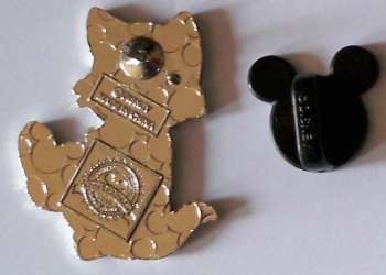 'Disney Cats Booster Set - Figaro Licking Paw ONLY - MLT'