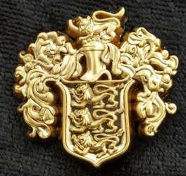 6656 - D23 Expo 2015 - Disney Family Crest - Small Version - Walt Disney Imagineering alternate image