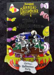 23354 - Mickey's Halloween Party - Goofy and Skeletons Annual Passholder Exclusive - Disneyland Resort alternate image