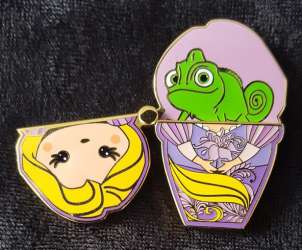 19286 - Christmas Pin-Doll Party Pin Trading Event - Rapunzel - Disneyland Resort Paris alternate image