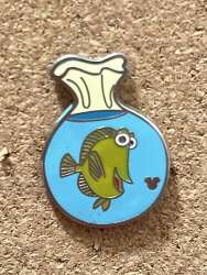 17562 - Cast Lanyard Series III - Finding Nemo 10th Anniversary - Bubbles - Disneyland Resort alternate image