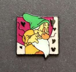 17780 - HKDL Hidden Mickey - Snow White & the Seven Dwarfs - Bashful - Hong Kong Disneyland