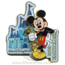 Click to view the MICKEY MOUSE & KEY Cinderella CASTLE PASSHOLDER 2008 WDW details