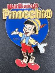 #85 - Pinocchio Fotoball, Dangling Legs