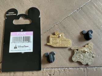 18596 - Mater and Lightning McQueen Wearing Ear Hats Set alternate image