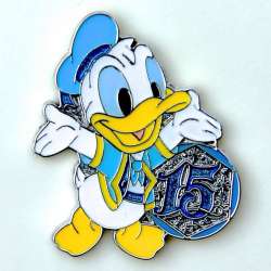 Click to view the 15th Anniversary - The Year of Wishes - Donald Duck details