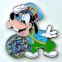 Click to view the 15th Anniversary - The Year of Wishes - Goofy details