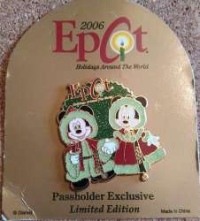 EPCOT Holidays Around the World 2006 - Mickey and Minnie Mouse - WDW