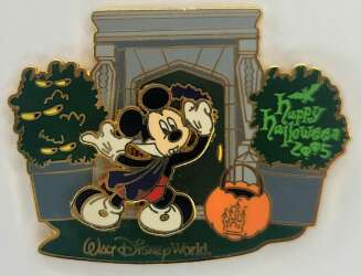 18917 - Trick or Treat Collection 2005 - Vampire Mickey Knocking on The Haunted Mansion Door - Walt Disney World alternate image