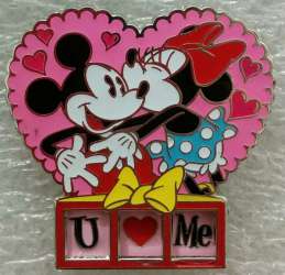 Mickey Mouse and Minnie Mouse Kissing - Mickey &amp; Minnie Heart Slider - MLT