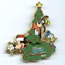 Mickey&#039;s Very Merry Christmas Party (MVMCP) 2005 - Mickey Mouse, Donald Duck &amp; Goofy putting up a tree. - WDW
