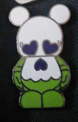 13174 - Vinylmation Jr. Mystery Collection (Series 1) - Mrs. Skull Jr. alternate image