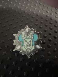 20365 - 2007 Hotel Hidden Mickey - Snowflake - Minnie Mouse - Disneyland Resort alternate image