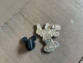 20460 - Mickey Mouse Professions Mystery Collection - Artist / Painter alternate image