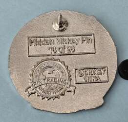 20484 - 2009 Hidden Mickey - Alphabet - P for Penny - Walt Disney World alternate image