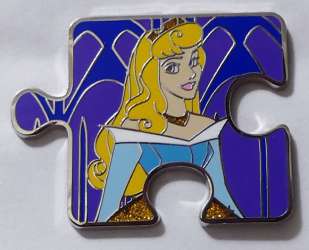 20691 - Character Connection Mystery Collection - Sleeping Beauty Puzzle - Princess Aurora in Blue (CHASER) alternate image