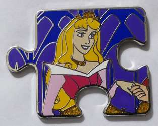 20689 - Character Connection Mystery Collection - Sleeping Beauty Puzzle - Princess Aurora in Pink alternate image