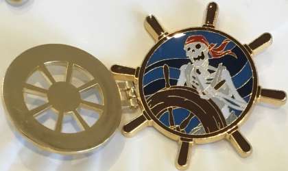 Disney Parks Collection - Skeleton at the helm (Hinged) - MLT