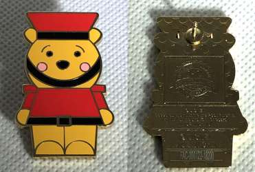 21924 - Holiday Nutcrackers Mystery  - Winnie the Pooh alternate image