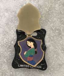 11738 - Hinged Princess Crest - Mulan - Walt Disney Imagineering alternate image