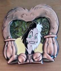 504 - Villainous Stained Glass Frames Series - Cruella de Vil - Disney Studio Store Hollywood / Soda Fountain alternate image