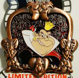 1008 - Villainous Stained Glass Frames Series - Queen of Hearts - Disney Studio Store Hollywood / Soda Fountain alternate image