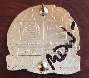 'Love is … Mystery Pin Set - Love is Devotion - WDW'