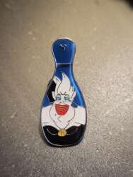 23084 - 2008 Hidden Mickey - Bowling Pin Villains - Bowling Pin ViIlians Hidden Mickey set-Ursula - Disneyland Resort alternate image