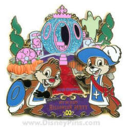 23197 - Mickey's Not So Scary Halloween Party (MNSSHP) 2007 - Chip & Dale as Footmen - Walt Disney World alternate image
