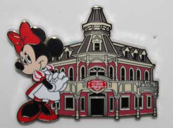Click to view the Minnie Mouse at Plaza Ice Cream Parlor details